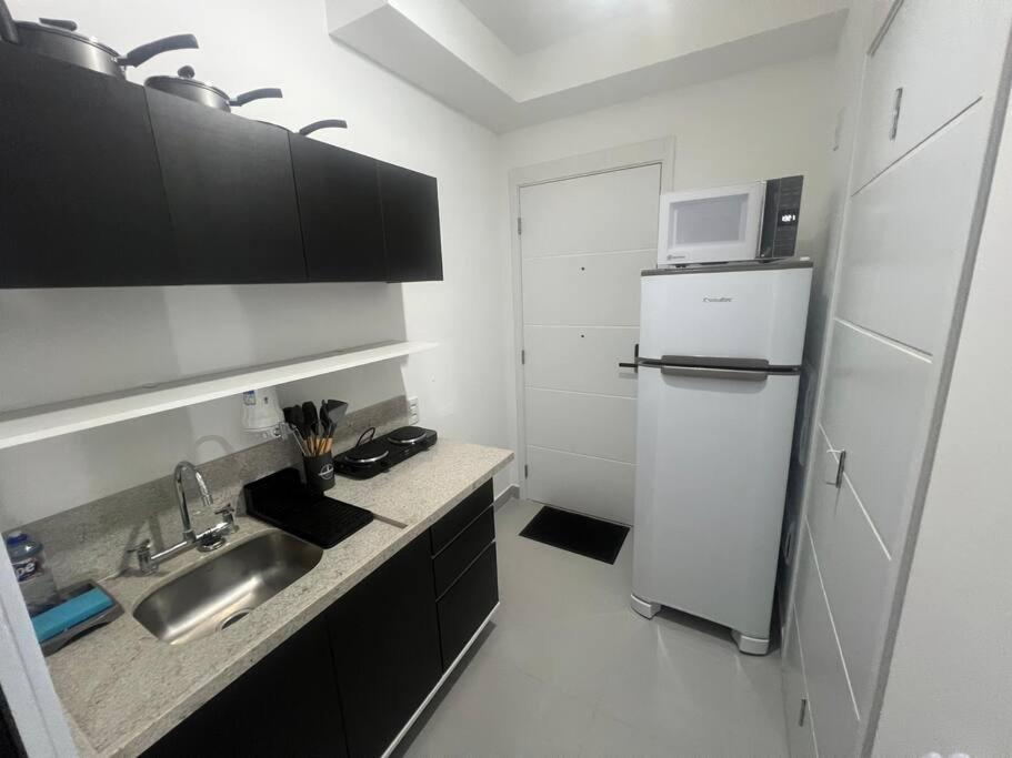 Apartment Com Piscina Muito Proximo Ao Metro!
